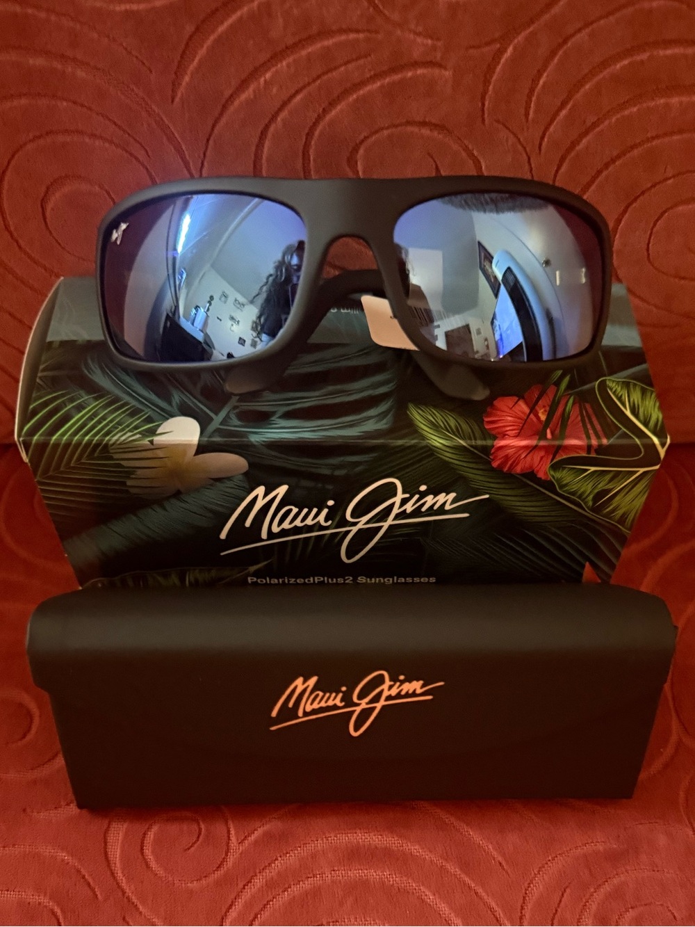 Maui Jim Pehai MJ-0202S with case and cloth with box, brand new with tags!